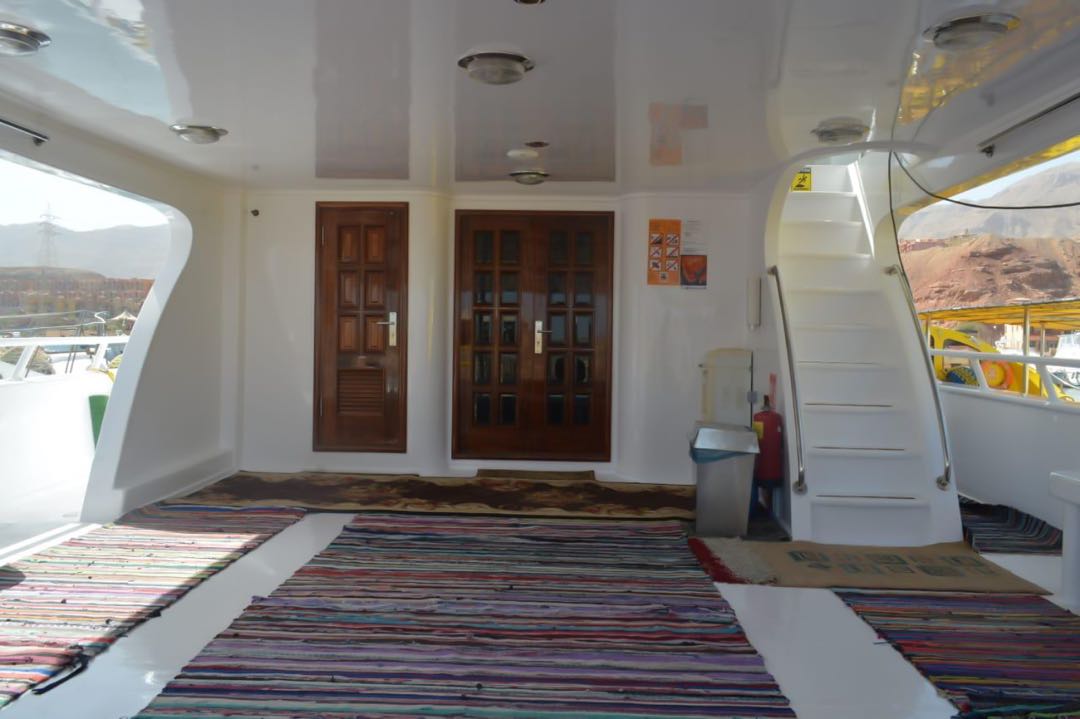 Ain El Sokhna: Panorama-Privatboot-Schnorchelausflug mit Mittagessen und alkoholfreien Getränken