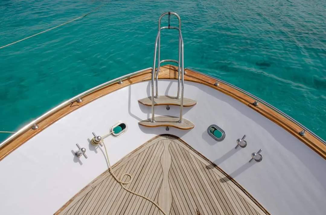 Hurghada: viagem de mergulho com snorkel em barco particular ALS-Voyage com lanches e refrigerantes