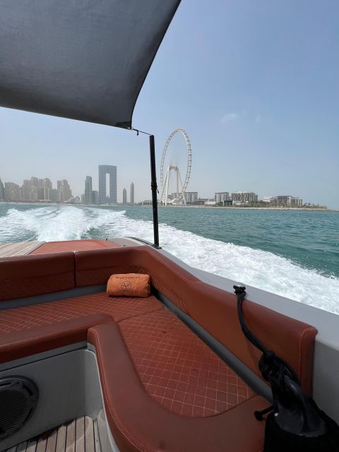 Dubai: Private Premium Speedboat Tour with Swimming at Palm Jumeirah