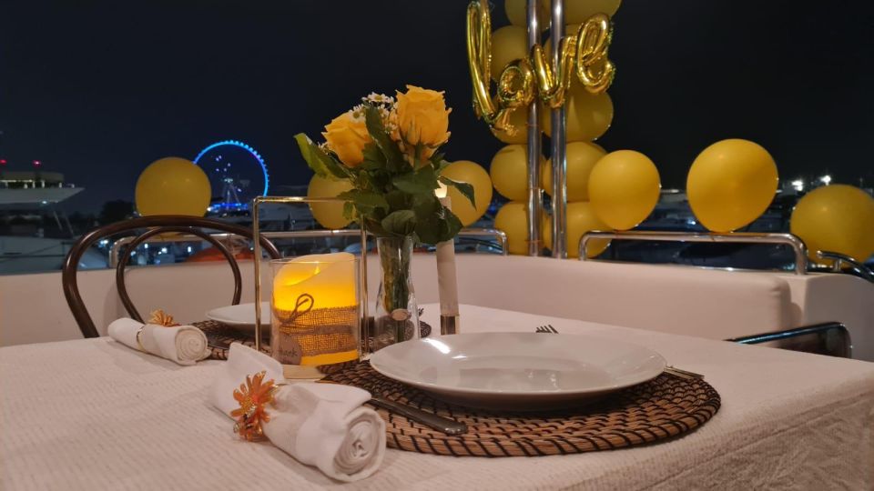 Dubaï : dîner romantique privé en yacht