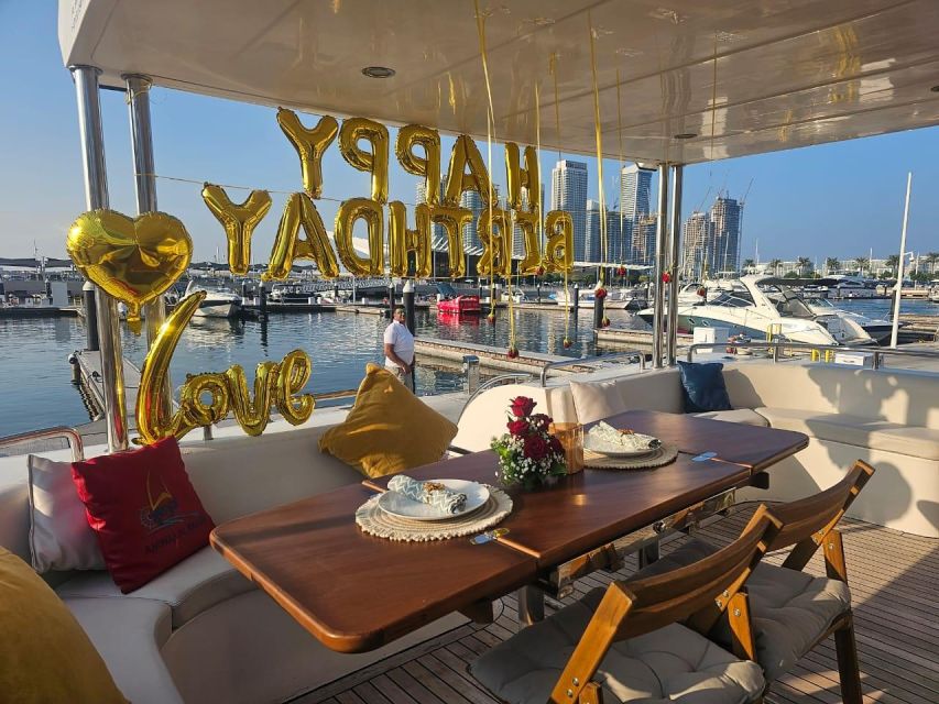 Dubaï : dîner romantique privé en yacht