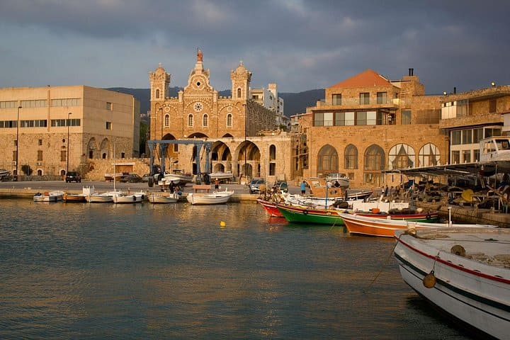 De Beirute: Lagos Aaqoura, Cachoeira Baatara e excursão de um dia a Batroun