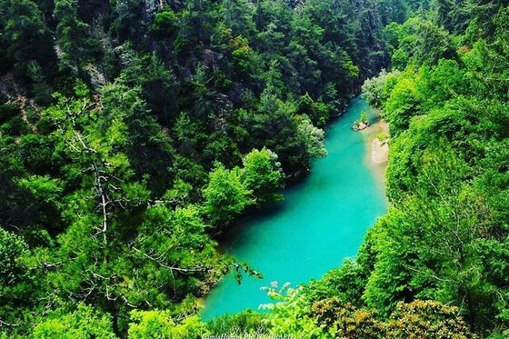 De Beirute: experiência de caminhada e natação no lago Chouwen