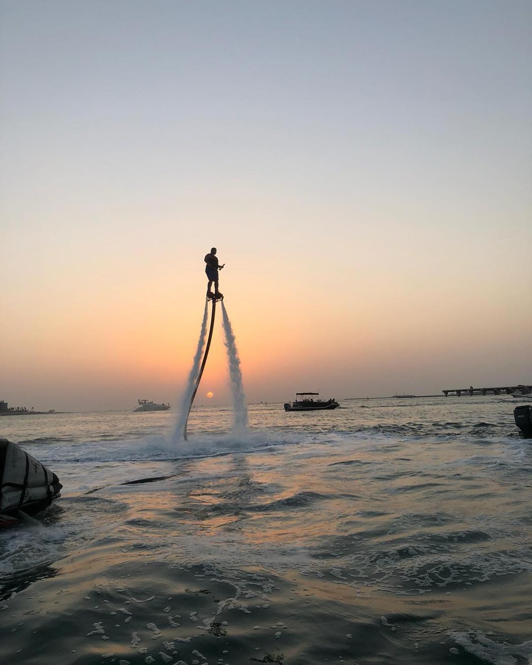 Дубай: опыт флайбординга в Марине