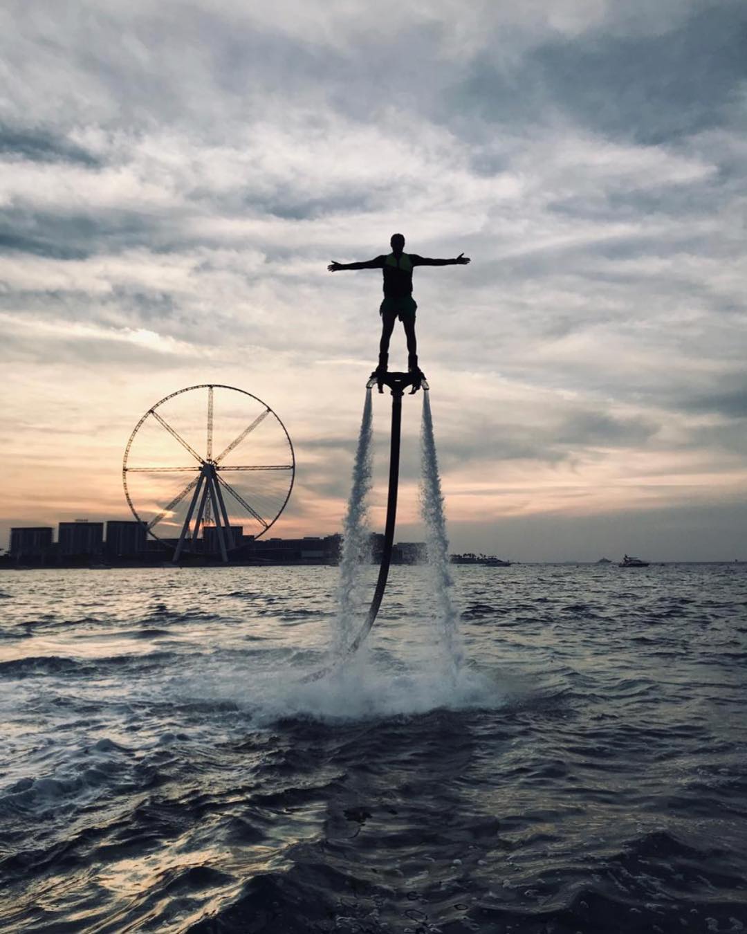 Dubai: FlyBoarding Experience In Marina