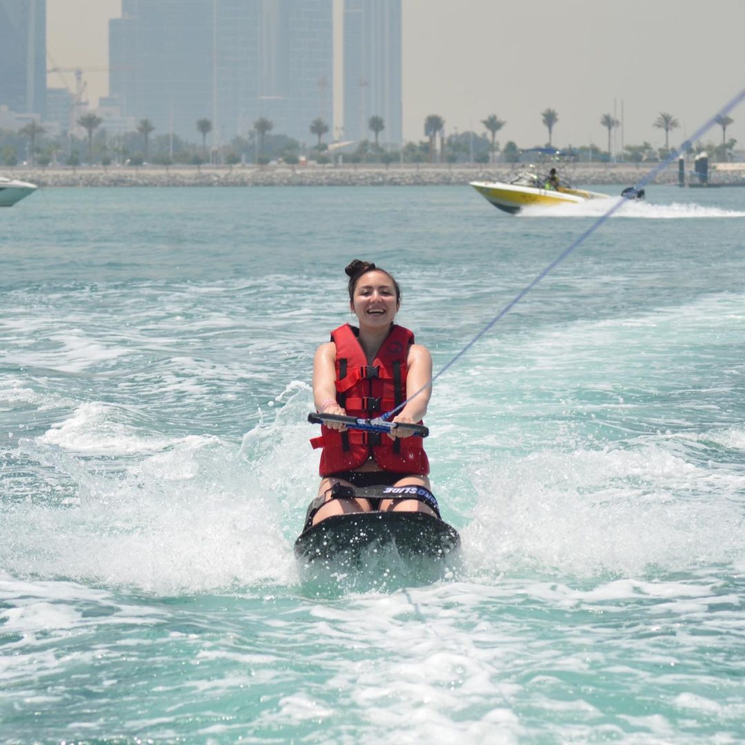 Dubaj: Doświadczenie z jazdy na desce kolanowej