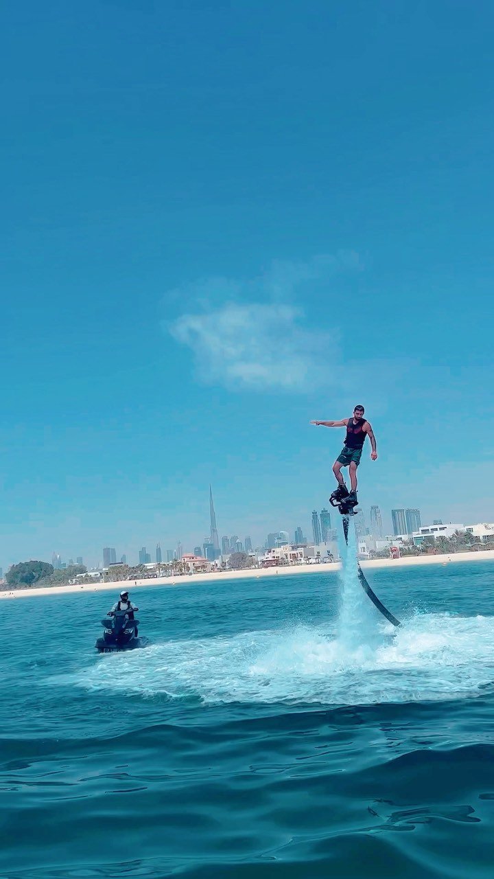 Dubaj: Przeżycie na Flyboardzie