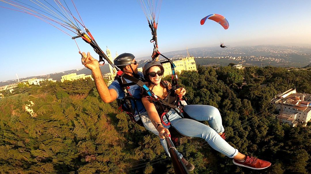 Jounieh: Atividade de parapente sobre Harissa
