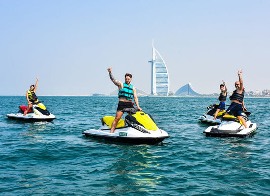 Dubai: Vannskuterkjøring i Dubai Harbour Marina