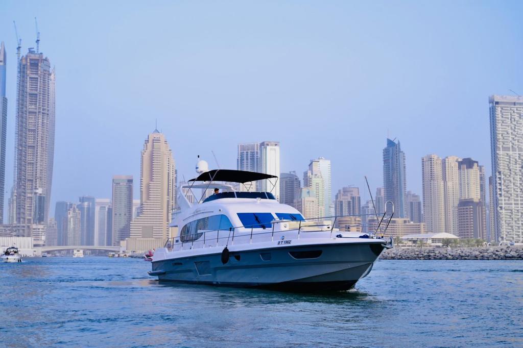 Dubai: 72 FT SuperFly Siddi Yacht Tour
