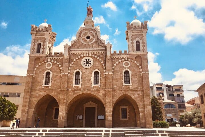 De Beirute: Lagos Aaqoura, Cachoeira Baatara e excursão de um dia a Batroun