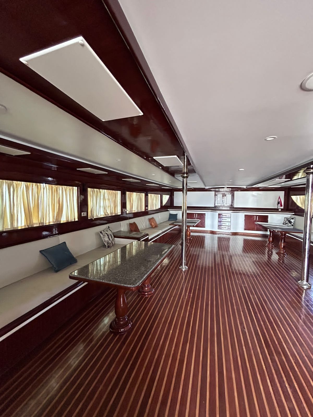 Marsa Matrouh: El Prince Private Yacht Trip to Nawras Island