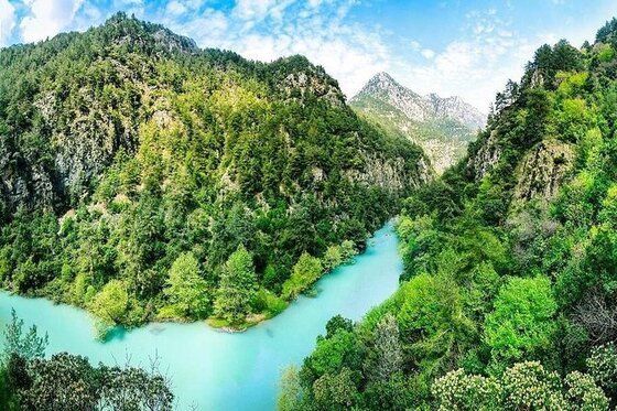 De Beirute: experiência de caminhada e natação no lago Chouwen
