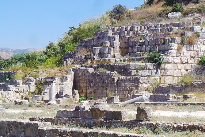 De Beirute: Excursão de um dia ao marco de Mleeta, Castelo de Beaufort e Templo de Eshmun