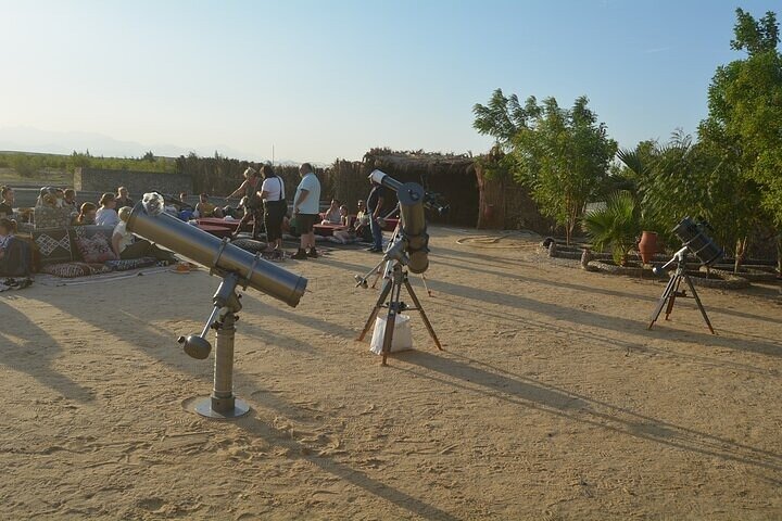 Hurghada: Stargazing Desert Trip by 4x4 Jeep & Dinner
