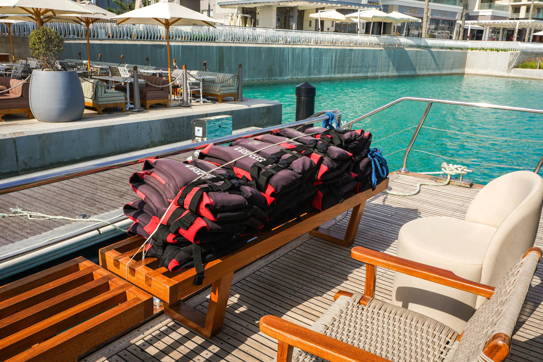 Marassi: Gita in Yacht Privato con Nuoto e Pranzo Opzionale sulla Costa Nord