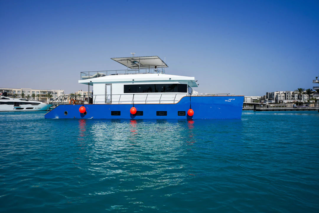 Marassi: Gita in Yacht Privato con Nuoto e Pranzo Opzionale sulla Costa Nord