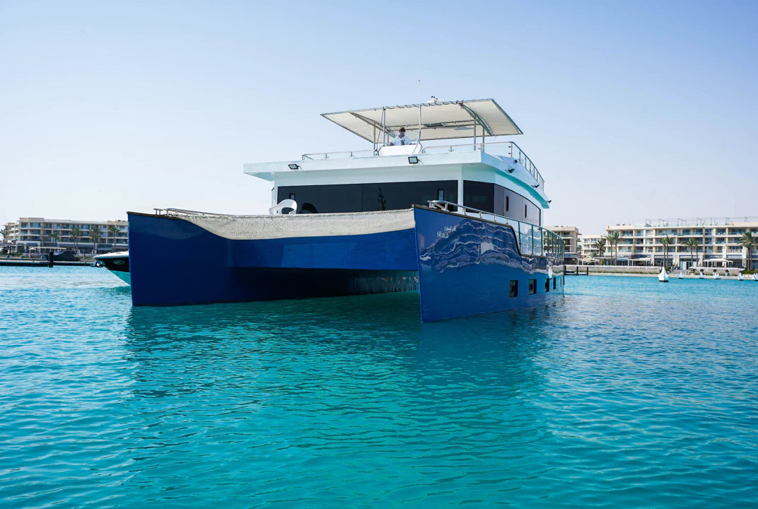 Marassi: Gita in Yacht Privato con Nuoto e Pranzo Opzionale sulla Costa Nord