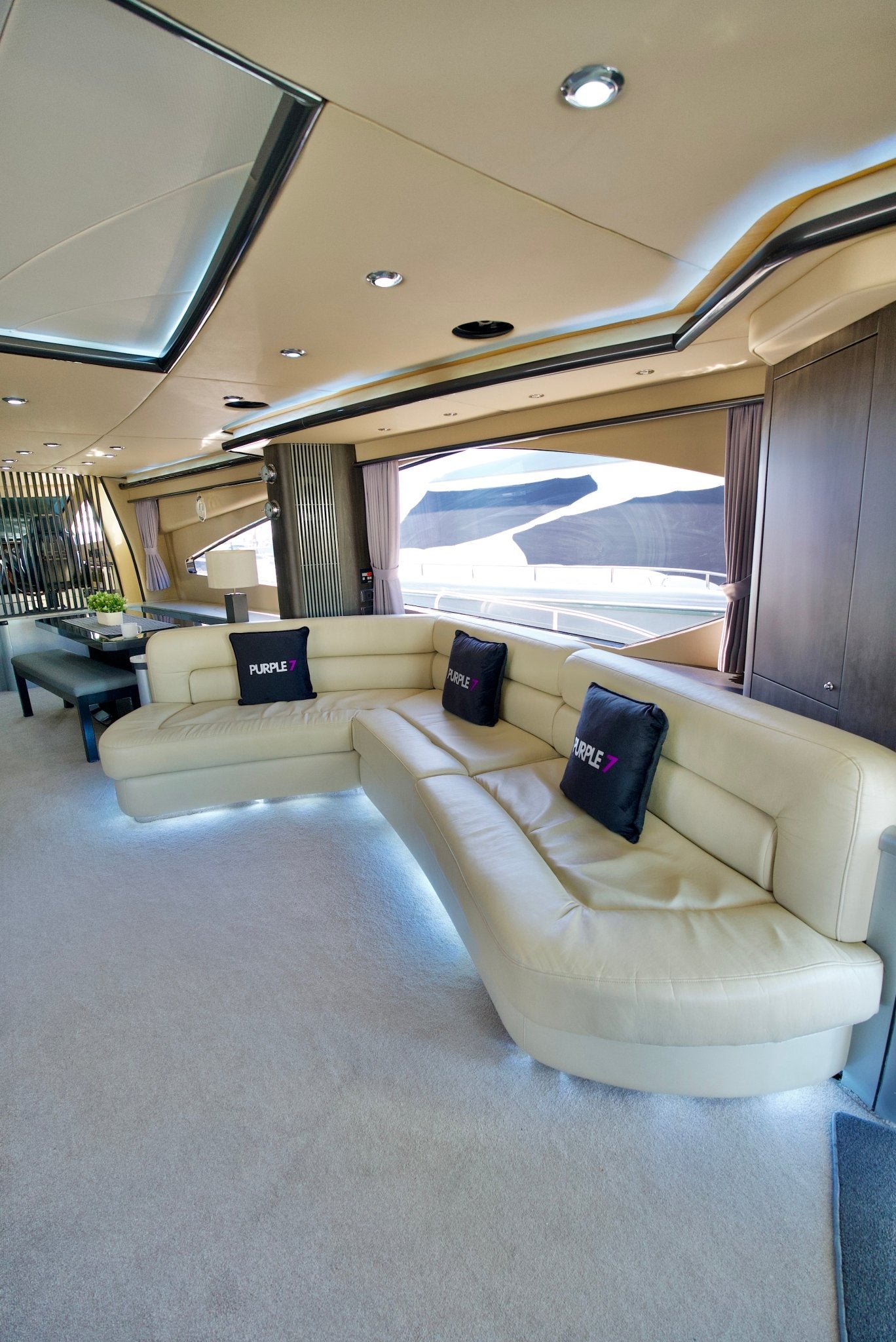 Dubai: privétour Sunseeker 90FT jacht