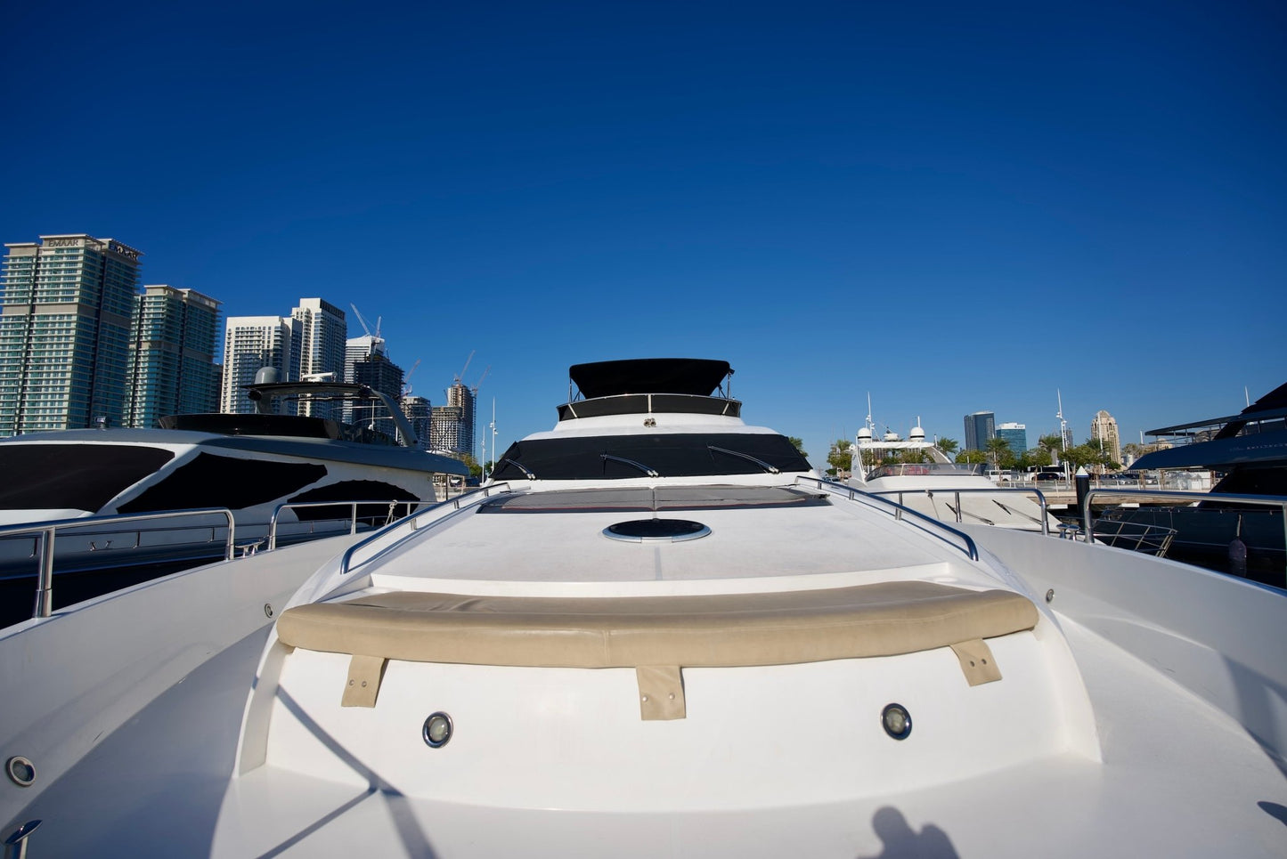 Dubai: privétour Sunseeker 90FT jacht