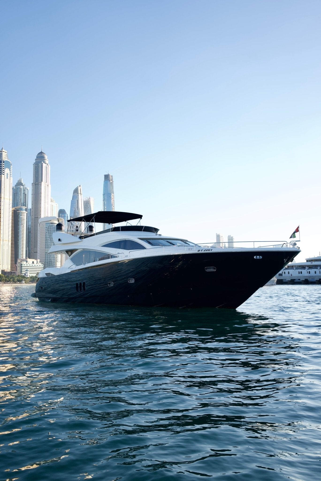 Dubai: privétour Sunseeker 90FT jacht