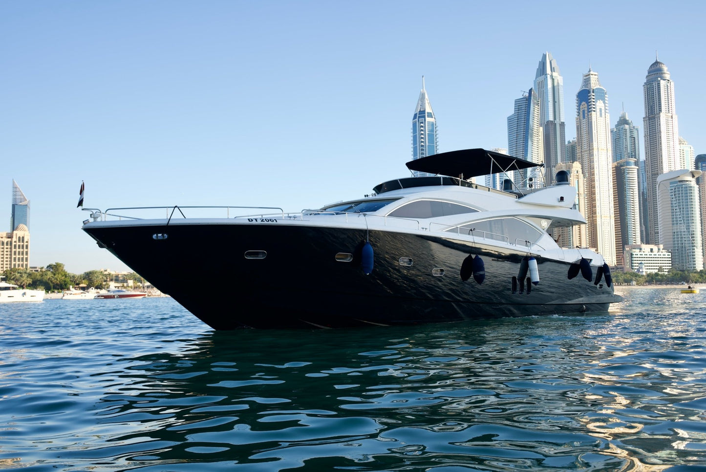 Dubai: privétour Sunseeker 90FT jacht