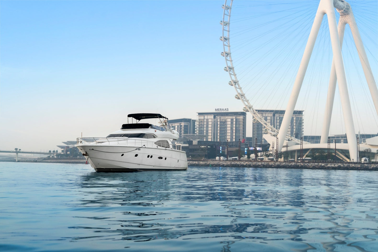 Dubaj: rejs jachtem Luna 68 FT Nuvari (Premium).