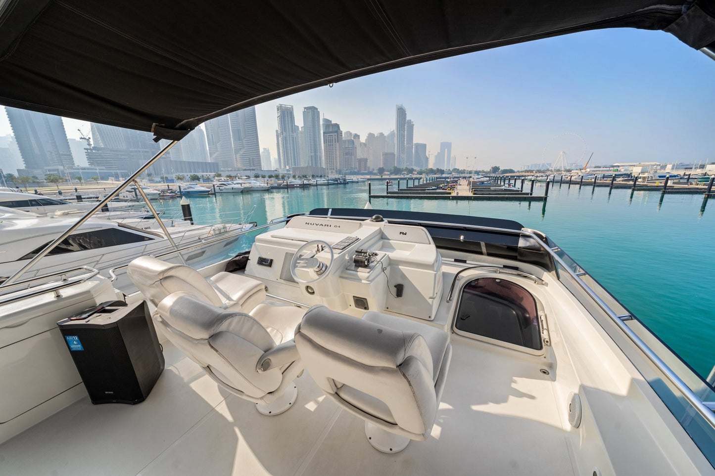 Dubaj: rejs jachtem Luna 68 FT Nuvari (Premium).
