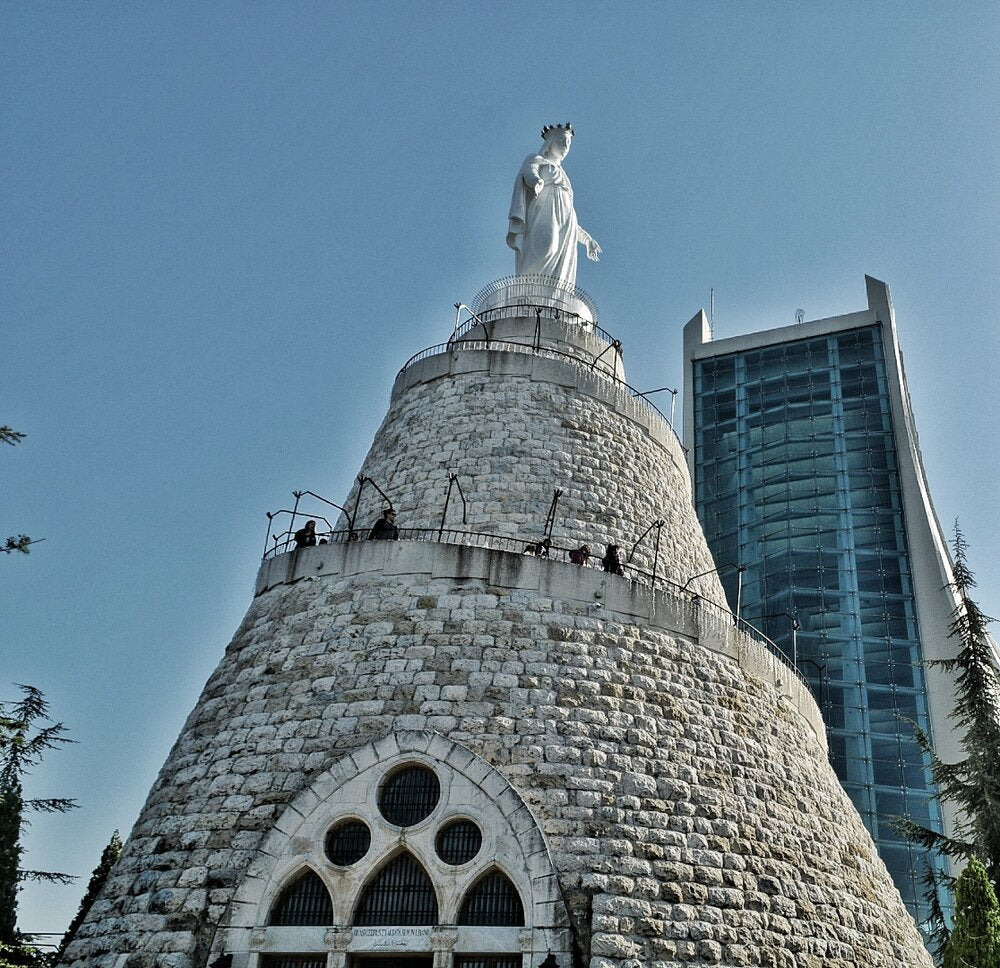 Beirut: Jeita Grotto, Harissa & Byblos Private Guided Tour
