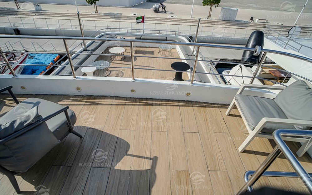 ドバイ:143フィート オーシャンドリーム(プレミアム)ヨットツアー