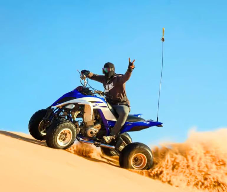 Doha: Geteilte oder private Wüstensafari mit Dünenfahrt und Sandboarding