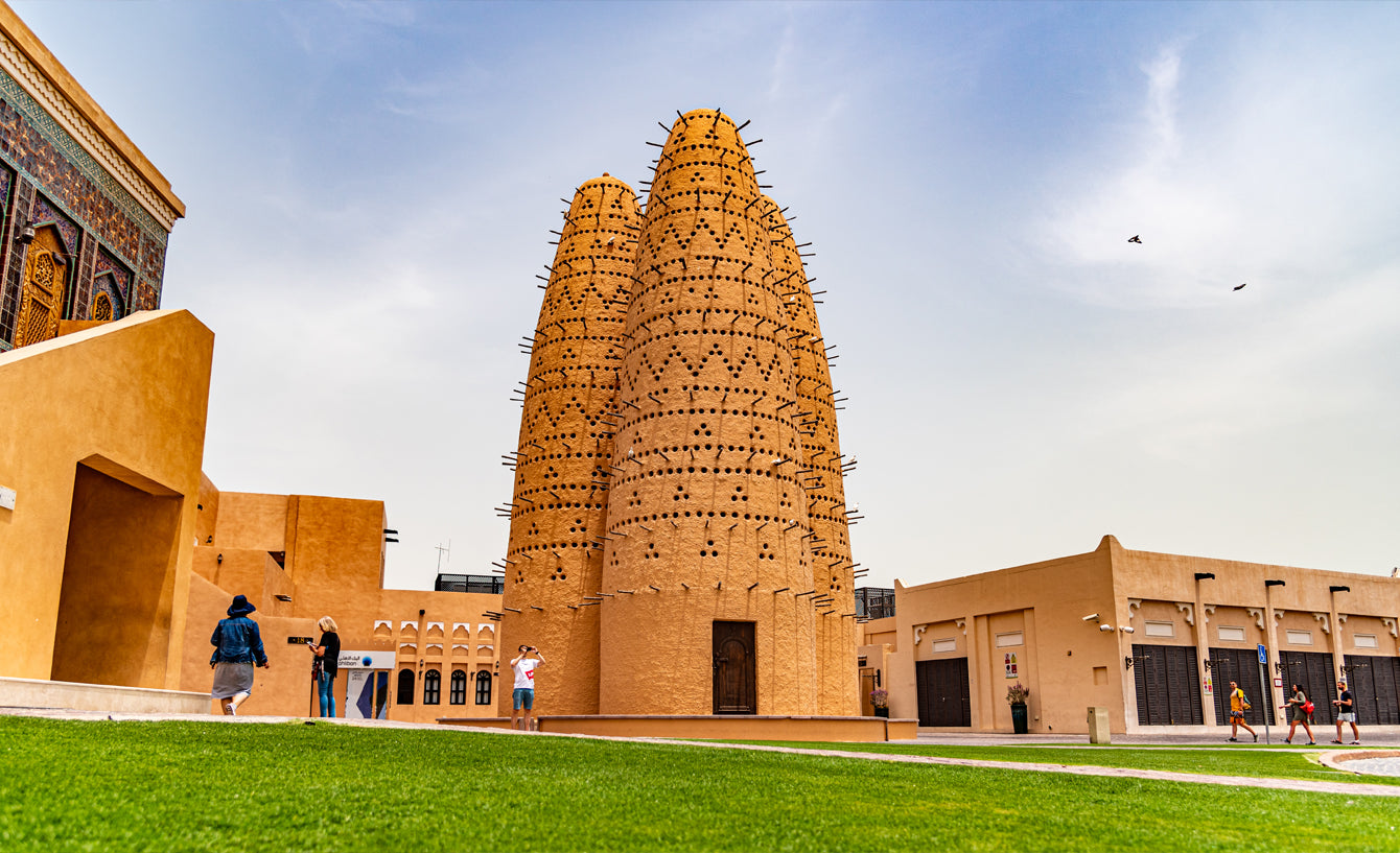 Doha: Tour privato della città durante lo scalo con Souq Waqif, Katara e The Pearl
