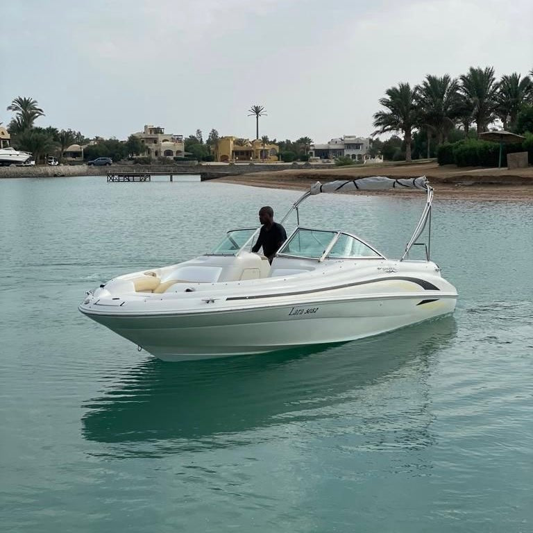 El Gouna: Private Speedboat Trip to Bayoud (Sea Ray 210 Lara)