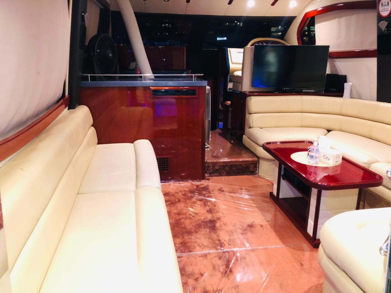 Дубай: тур на яхте 50 футов Аль-Шали