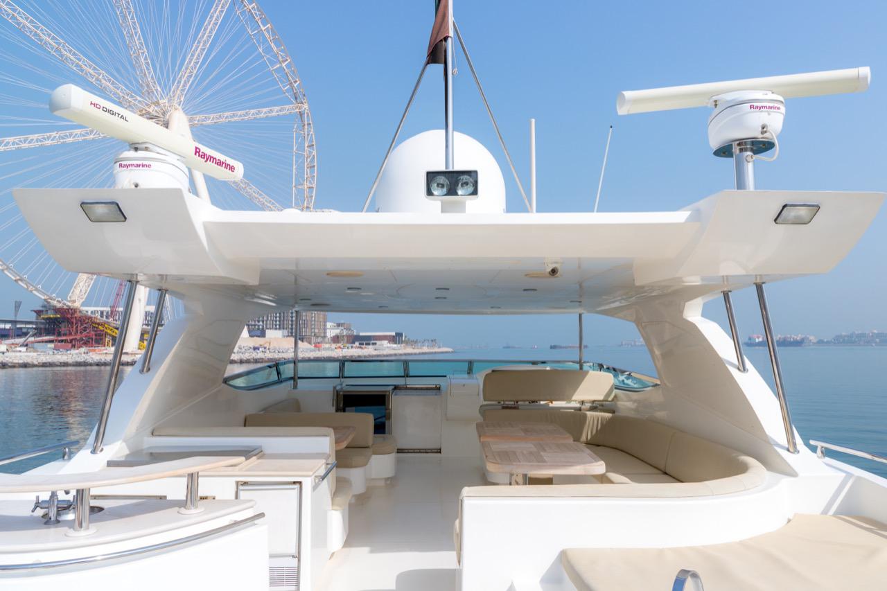 Dubai: 101 FT Majesty (Premium) Yachttour