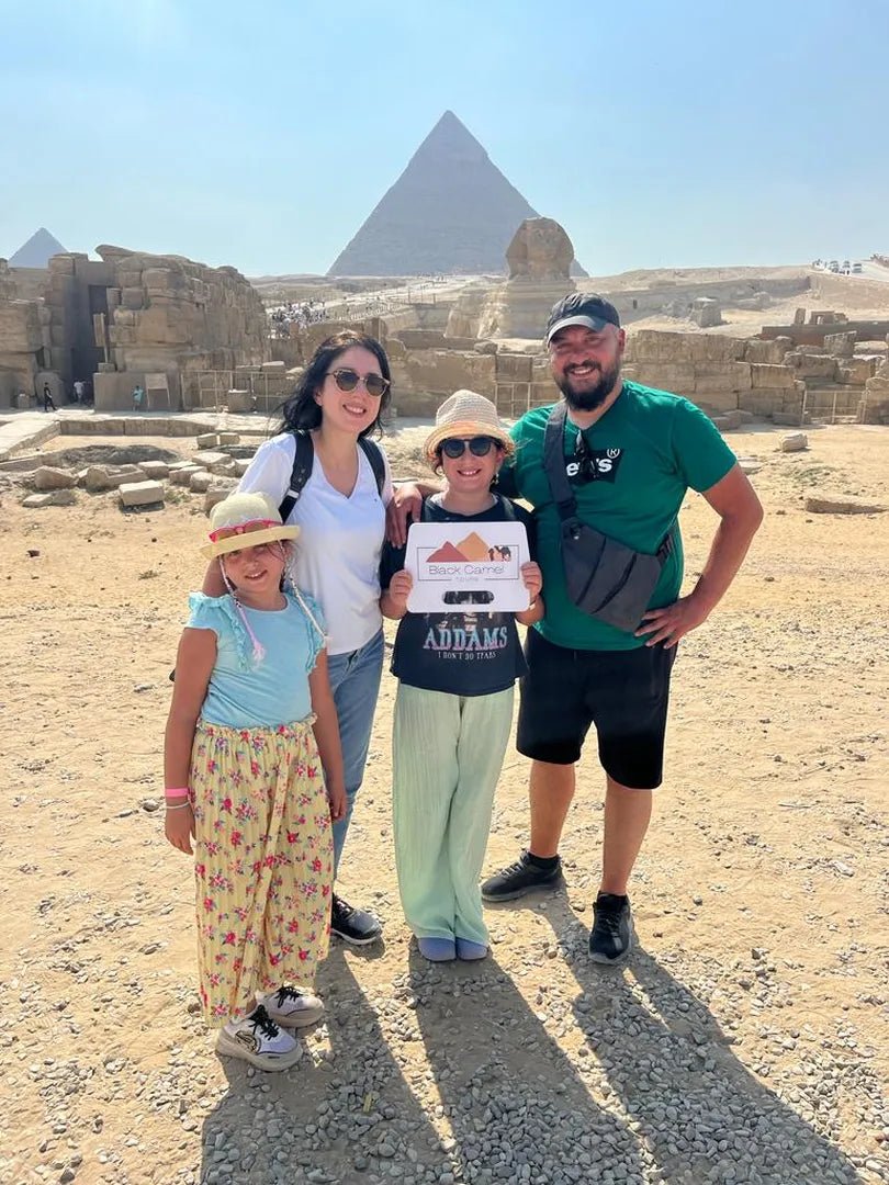 القاهرة: جولة إرشادية ليوم كامل إلى أهرامات الجيزة وسقارة وممفيس مع الغداء