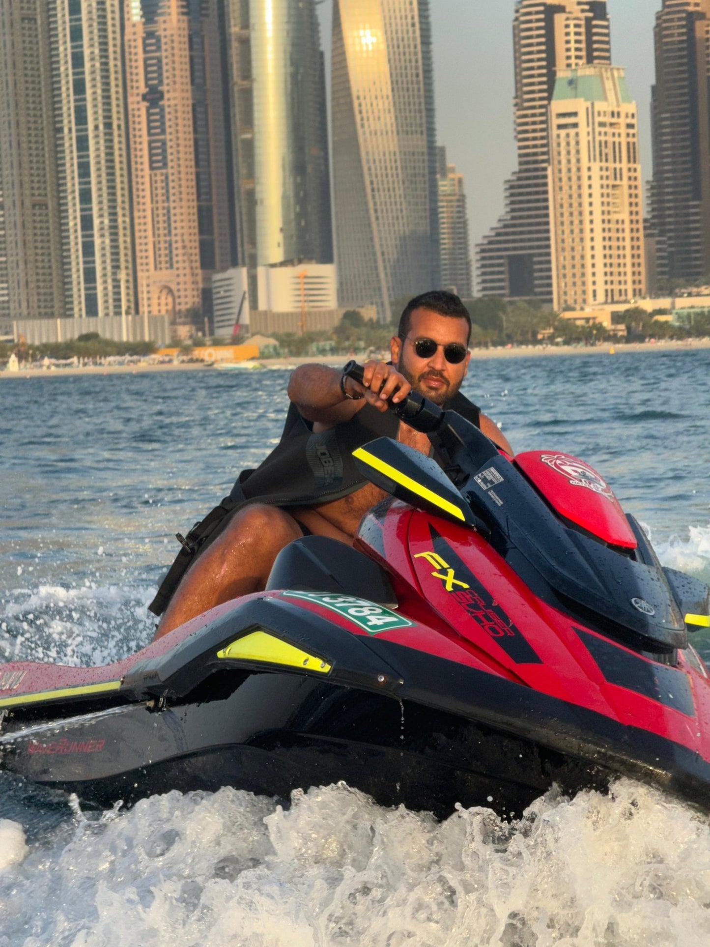 Dubai: Jet-Ski-Verleih in Dubai Marina
