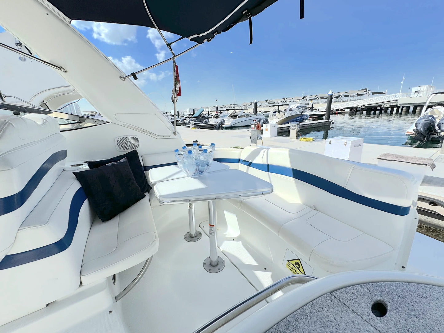 Dubai: Private Yacht Cruise on a 34FT Yacht