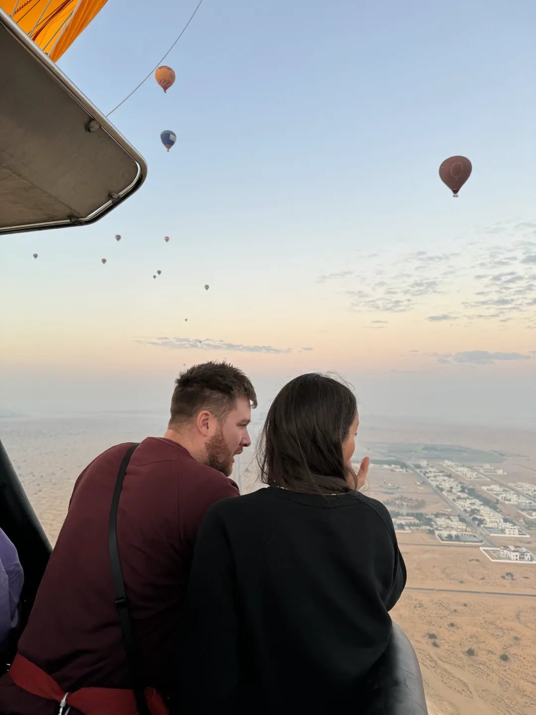 Dubaï : expérience magique en montgolfière avec transferts, rafraîchissements et collations