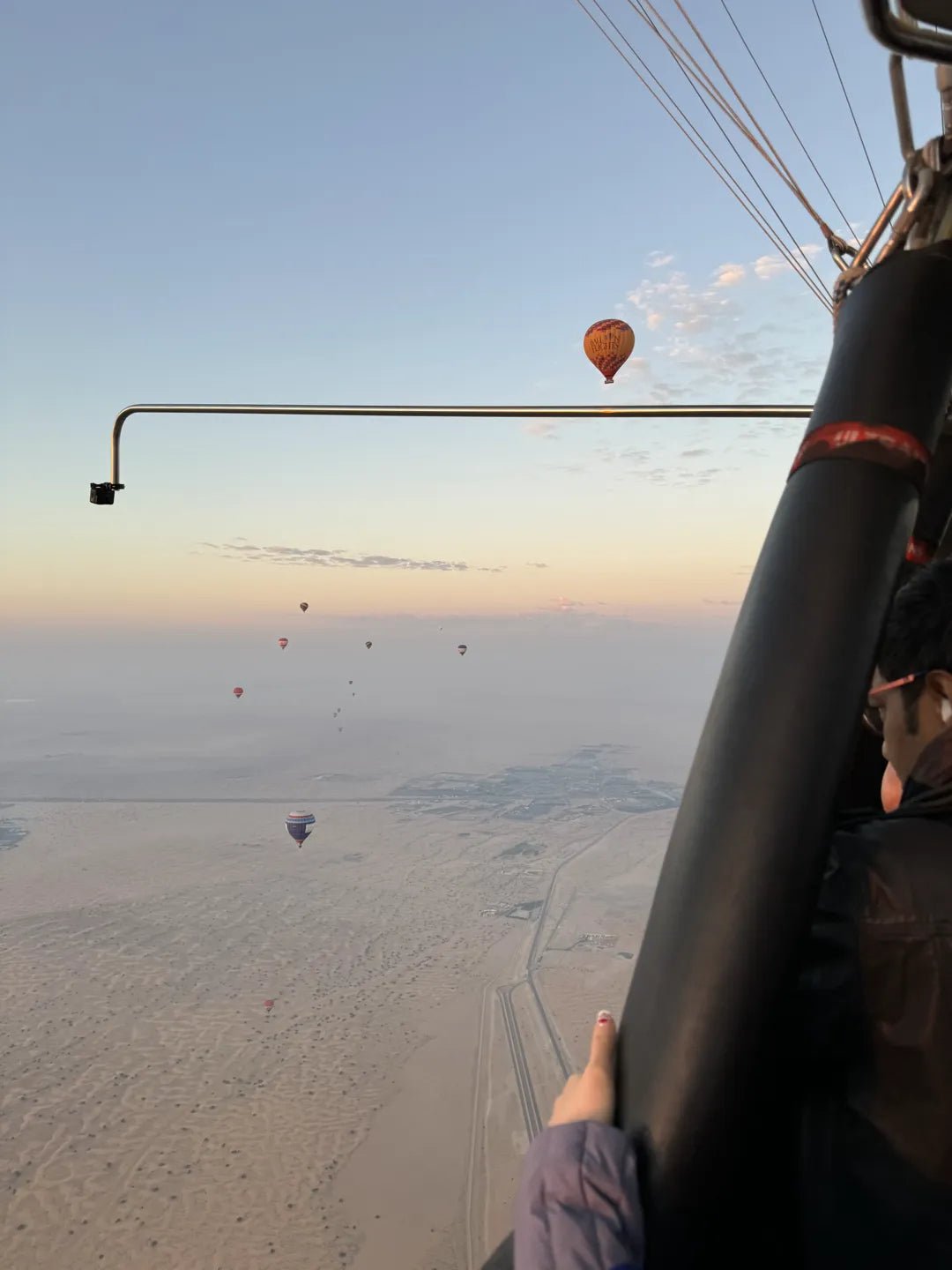Dubaï : expérience magique en montgolfière avec transferts, rafraîchissements et collations
