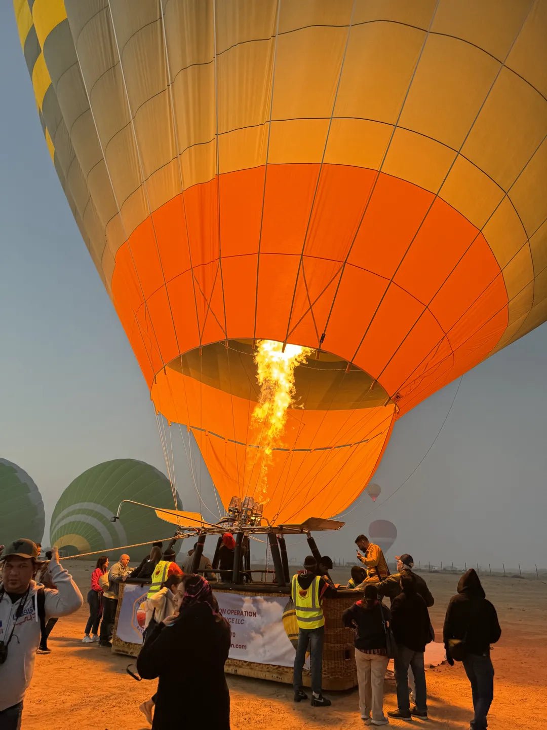 Dubaï : expérience magique en montgolfière avec transferts, rafraîchissements et collations