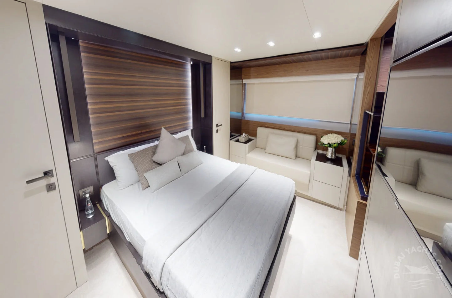 Dubai: privat Ferretti Lala 66FT de închiriere de iahturi de lux