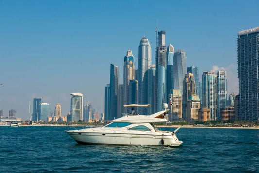 ドバイ:プライベートラグーナ50FTレンタル