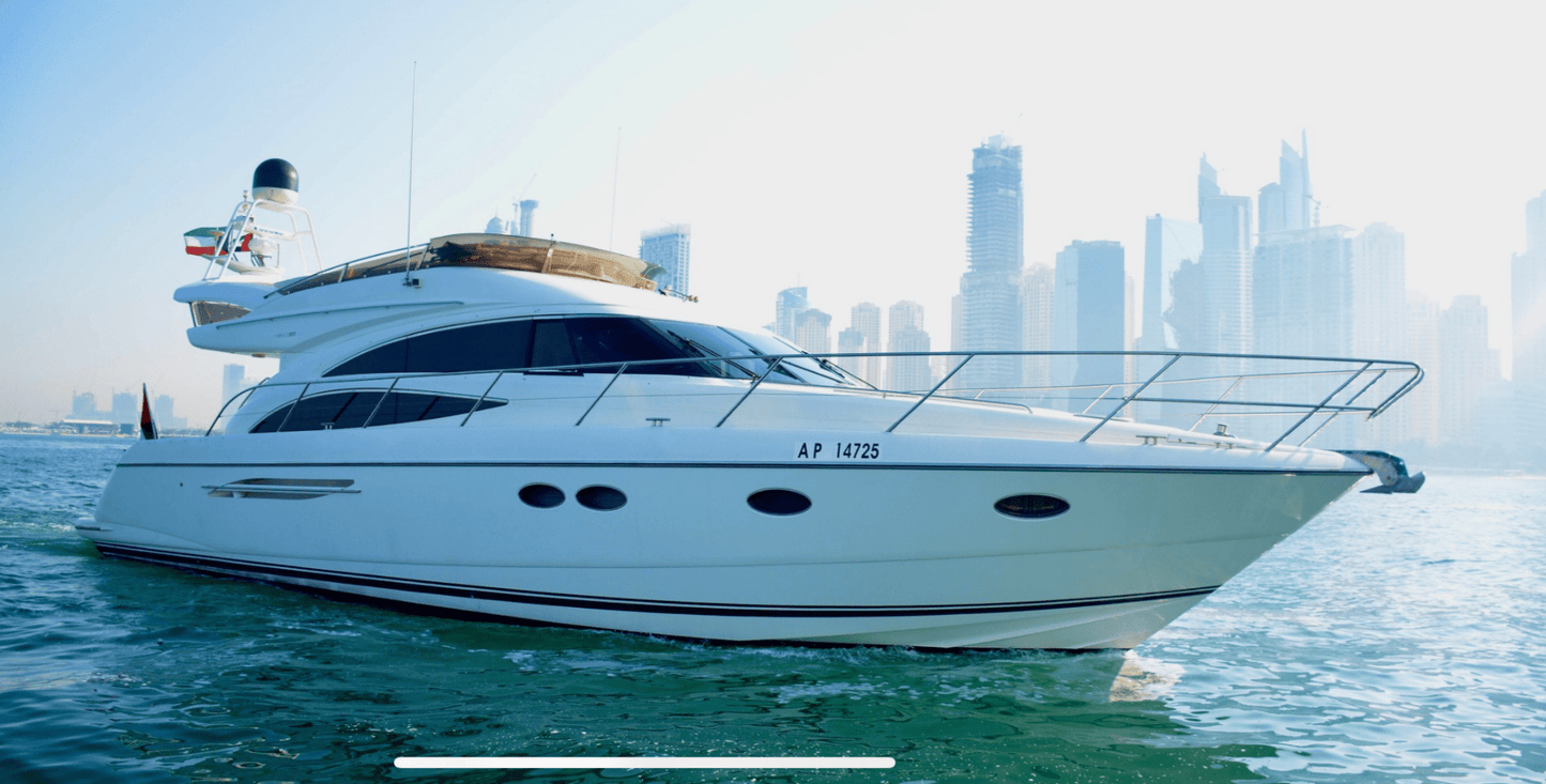 Дубай: аренда частной роскошной яхты длиной 60 футов
