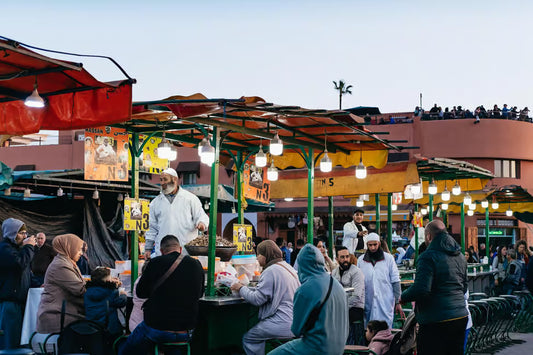 Marrakech: Medina Night Walking Tour with Rooftop Tea and Snack Tasting