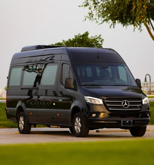 Doha: Mercedes Benz Sprinter Van-Vermietung mit Fahrer