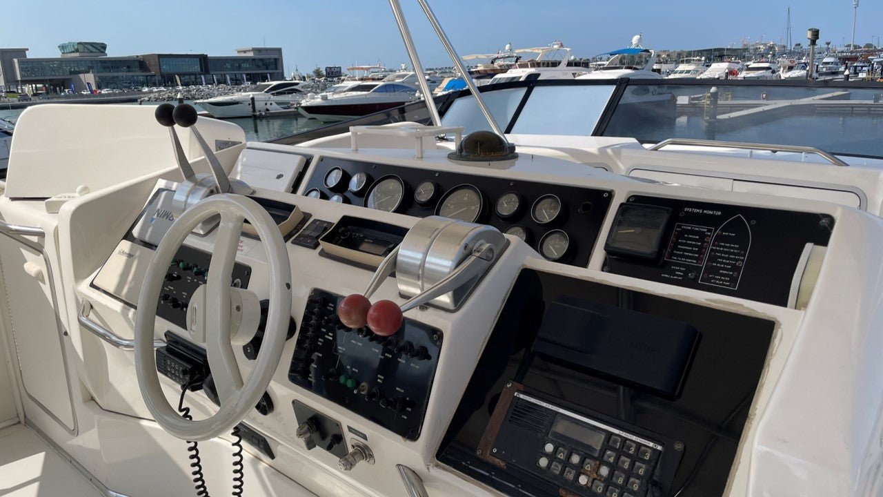 Dubaj: Amerykański jacht imprezowy Rhythm 58 FT