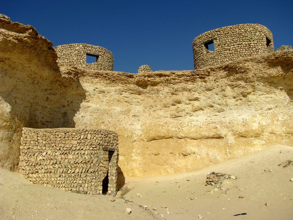 Vest-Qatar: Richard Serra-ørkenskulptur og Umbrella Rock-tur