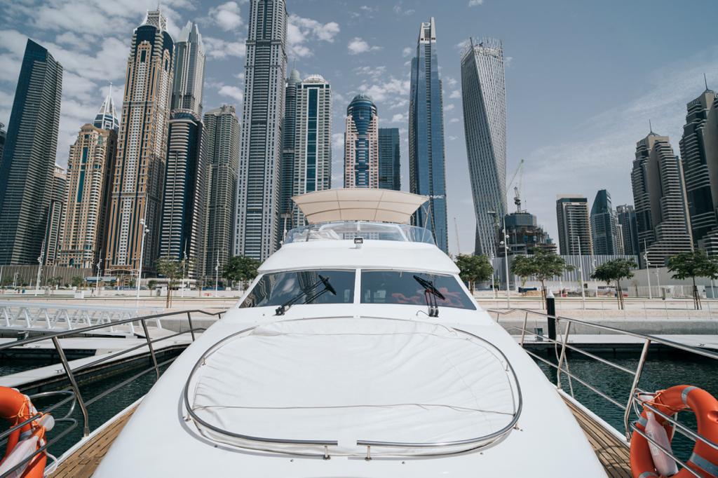 Dubai: 75 Fuß Mayas Alshali Yachttour
