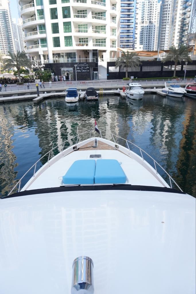 Majesty 77ft Yacht Dubai exterior